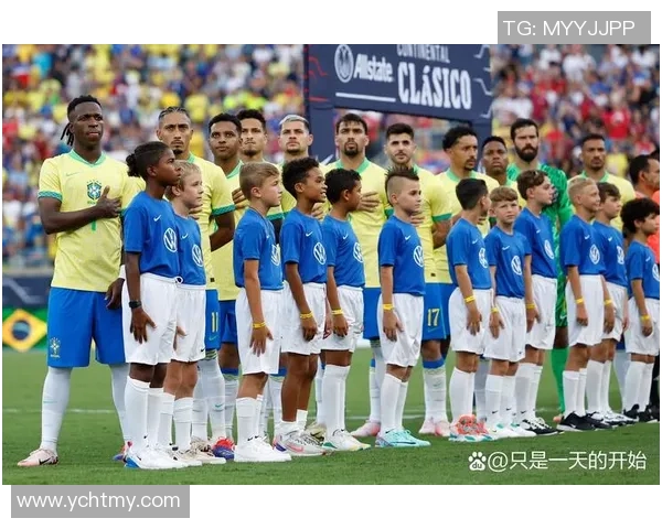 全球顶级足球明星齐聚一堂共同为大足球队争光添彩的精彩瞬间